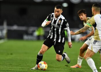 El Cartagena se quita la máscara de la mala racha seis partidos después (2-1)