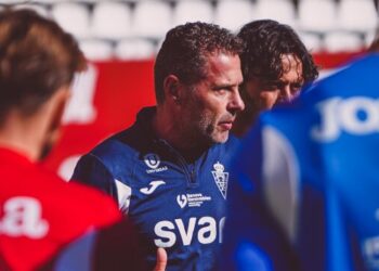 Curro Torres: «No voy a guardarme nada; en casa tenemos que ser una pesadilla para el rival»