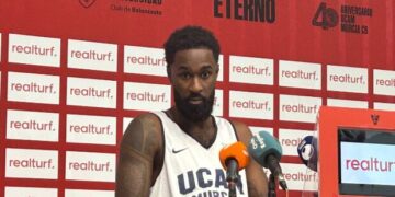 Sant-Roos: Entre el «miedo» al parón y el sueño de ver al UCAM Murcia en la cima