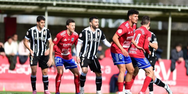 El FC Cartagena se abona al empate