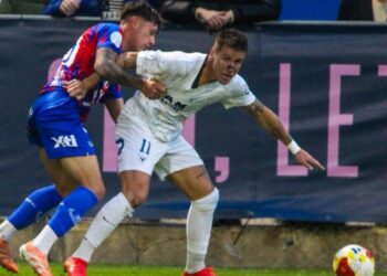 Reparto de puntos (1-1) entre Yeclano Deportivo y UCAM CF en el derbi regional de Segunda RFEF