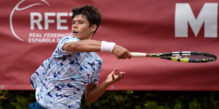 Jaime Alcaraz brilla en casa: Campeón de la primera edición sub-15 del Challenger Costa Cálida