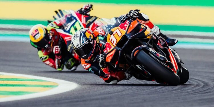 Acosta no pasa de la 7ª plaza en Brasil y pierde el liderato del mundial