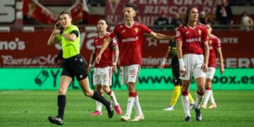 El Real Murcia se impulsa con una racha positiva en el momento clave de la temporada