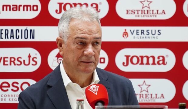 Felipe Moreno convoca una de las ruedas de prensa mas importantes desde su llegada al Real Murcia