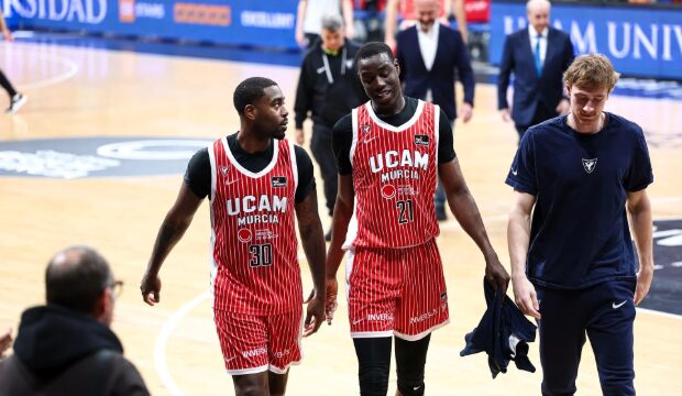 El UCAM Murcia busca la gloria entre el homenaje a McPherson y el desafío de La Laguna Tenerife