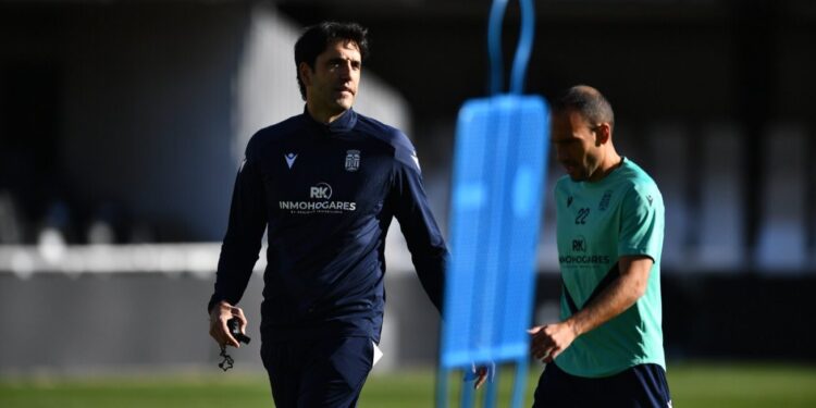 El Cartagena busca blindar su feudo para meterse en la zona noble