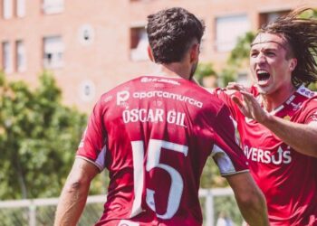 El talismán grana: cuando Óscar Gil marca, el Real Murcia puntúa