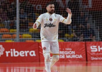 Chemi: «El equipo está con mucha confianza después de perder en la Copa de España y ha pegado un cambio en los últimos tres partidos de Liga»