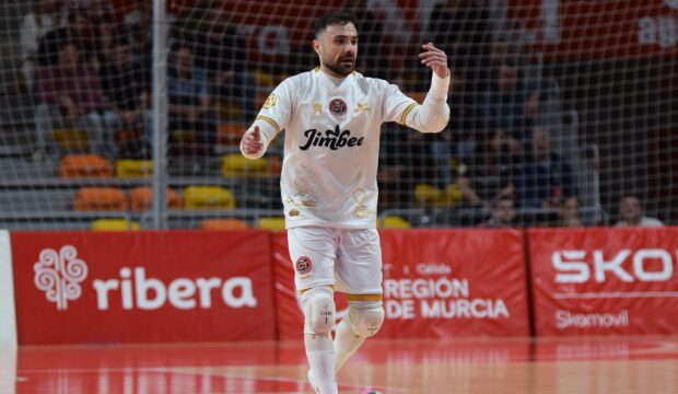 Chemi: «El equipo está con mucha confianza después de perder en la Copa de España y ha pegado un cambio en los últimos tres partidos de Liga»