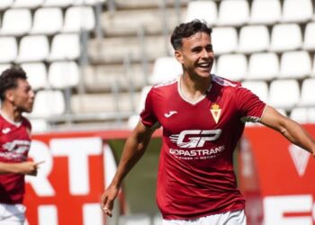 Horarios y fechas confirmadas para la final de ascenso a Segunda RFEF entre el Real Murcia Imperial y el CD Pamplona