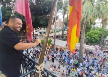 El Águilas FC desata la locura en su recepción oficial tras el histórico ascenso
