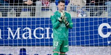 El Real Murcia asegura su portería con Dani Jiménez