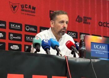 Alejandro Gómez: “Nos gusta, como dice Sito, molestar y estar en la mesa de los mayores”