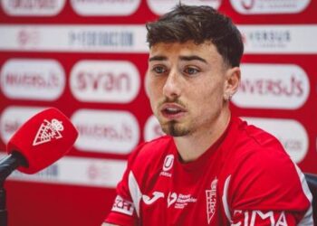 El Real Murcia estrecha el cerco sobre Joel Jorquera que negocia su rescisión con el Moreirense