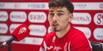 El Real Murcia estrecha el cerco sobre Joel Jorquera que negocia su rescisión con el Moreirense
