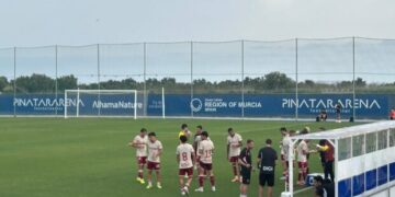 El Real Murcia remonta al Eldense con solidez y firma su primer triunfo de pretemporada (2-1)