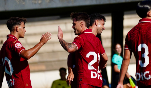 El Real Murcia muestra su versión más sólida ante el Albacete y sigue dejando grandes sensaciones en pretemporada
