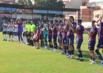 El Yeclano muestra imagen de equipo grande ante el FC Cartagena