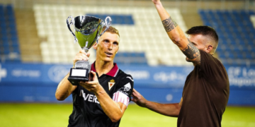 El Real Murcia conquista el Trofeo Manny Pelegrín ante un volcado Artés Carrasco