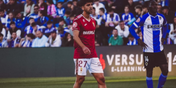 El Real Murcia reafirma su apuesta por la cantera y renueva al talentoso Alonso Yoldi
