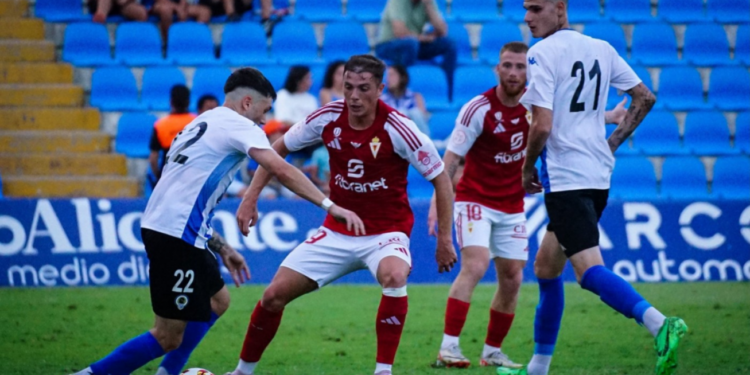 El Rico Pérez, una asignatura pendiente para el Real Murcia