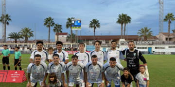 Tormenta de goles en San Pedro: El UD Pinatar atropella al Atlético Melilla y acaricia la siguiente ronda