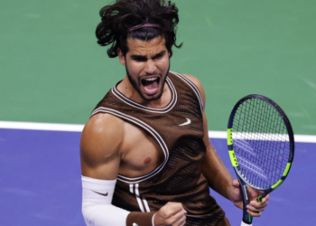 Alcaraz supera el susto inicial ante Faria y pone rumbo a la tercera ronda del US Open