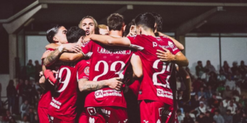 El Real Murcia regresa al escenario de su agónica salvación en plena lucha por la cima