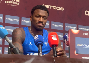 Dylan Ennis pide calma: «Pocos partidos no son suficientes para encasillarnos; la Copa sigue en el plan»