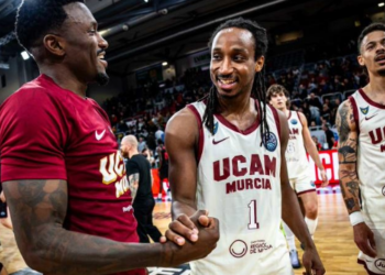 Duelo de invictos en BCL: el UCAM Murcia busca cerrar la primera vuelta líder ante un amenazante Peristeri